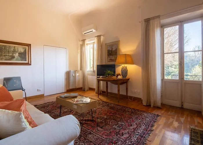 Capponi Palace Apartman *