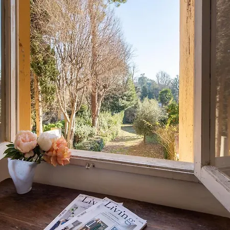 Capponi Palace Apartament *